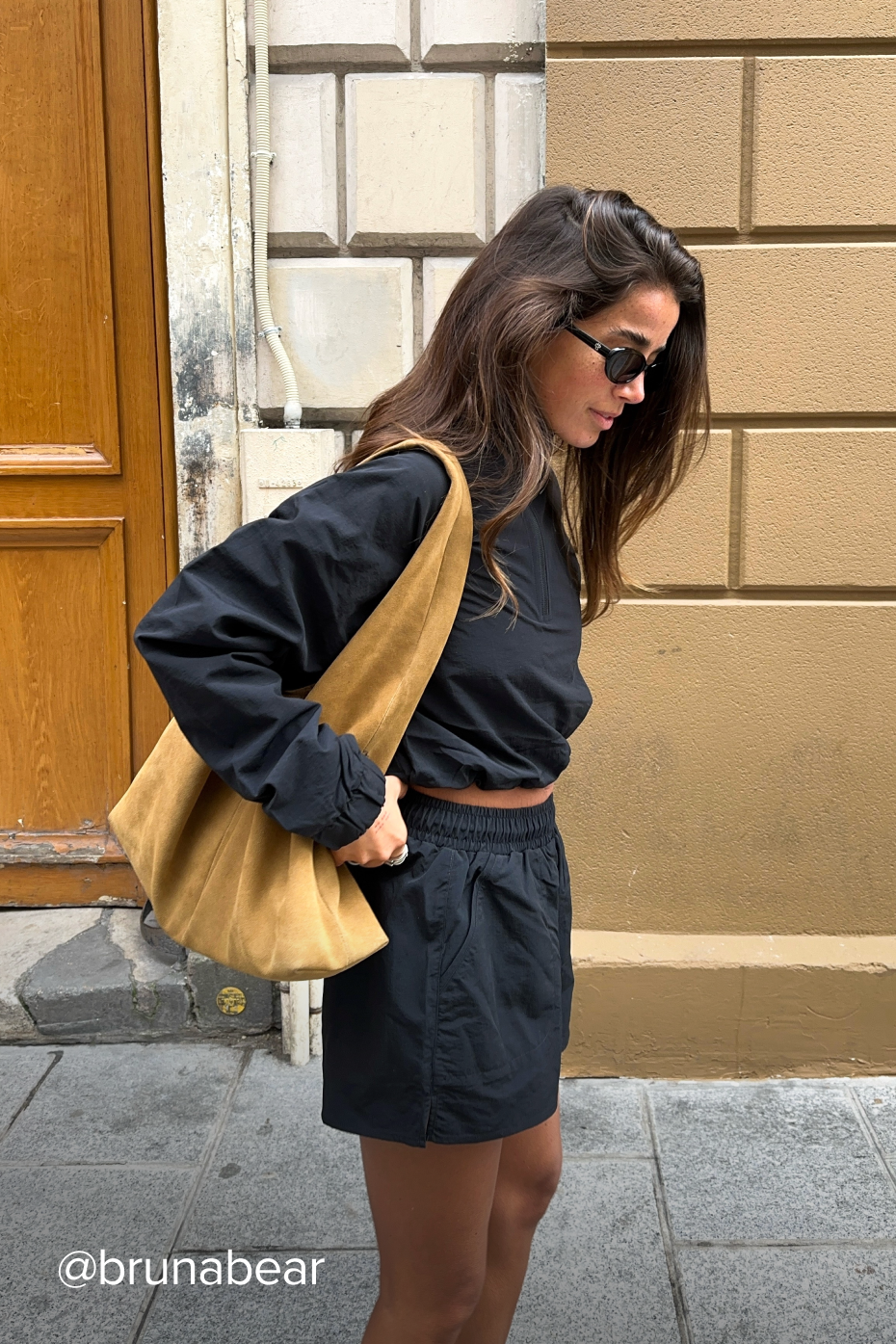 Cropped 1/4 Zip Alumni Pullover - Black